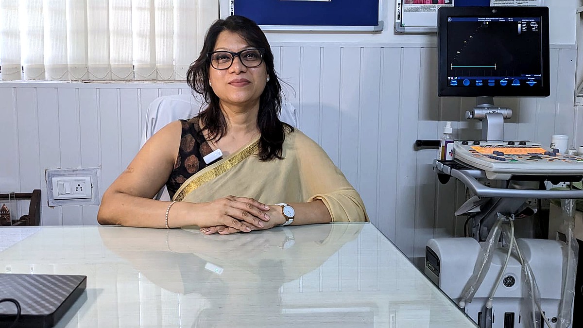 Dr. Ruchi Gupta, senior female interventional cardiologist, at her Jaipur clinic